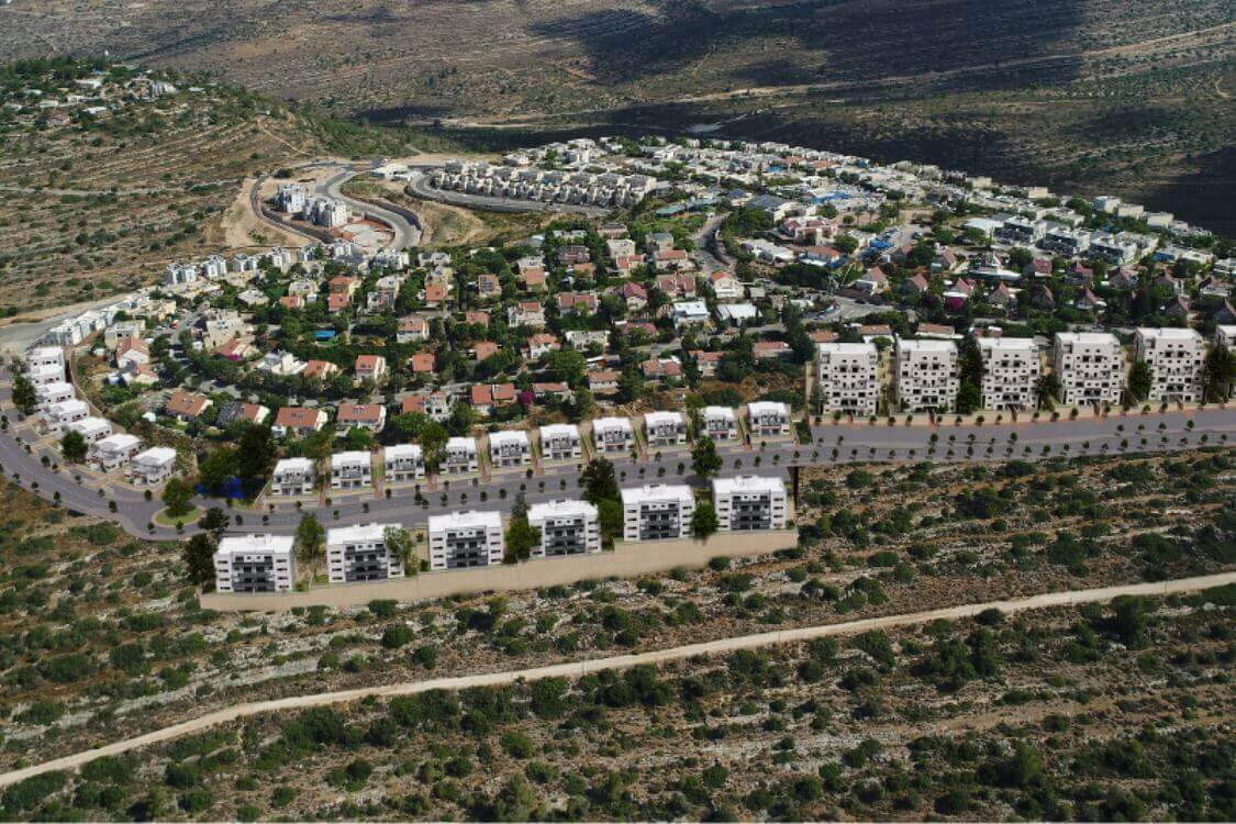 יש לנו את היתרונות של עיר קטנה בתוך יישוב גדול